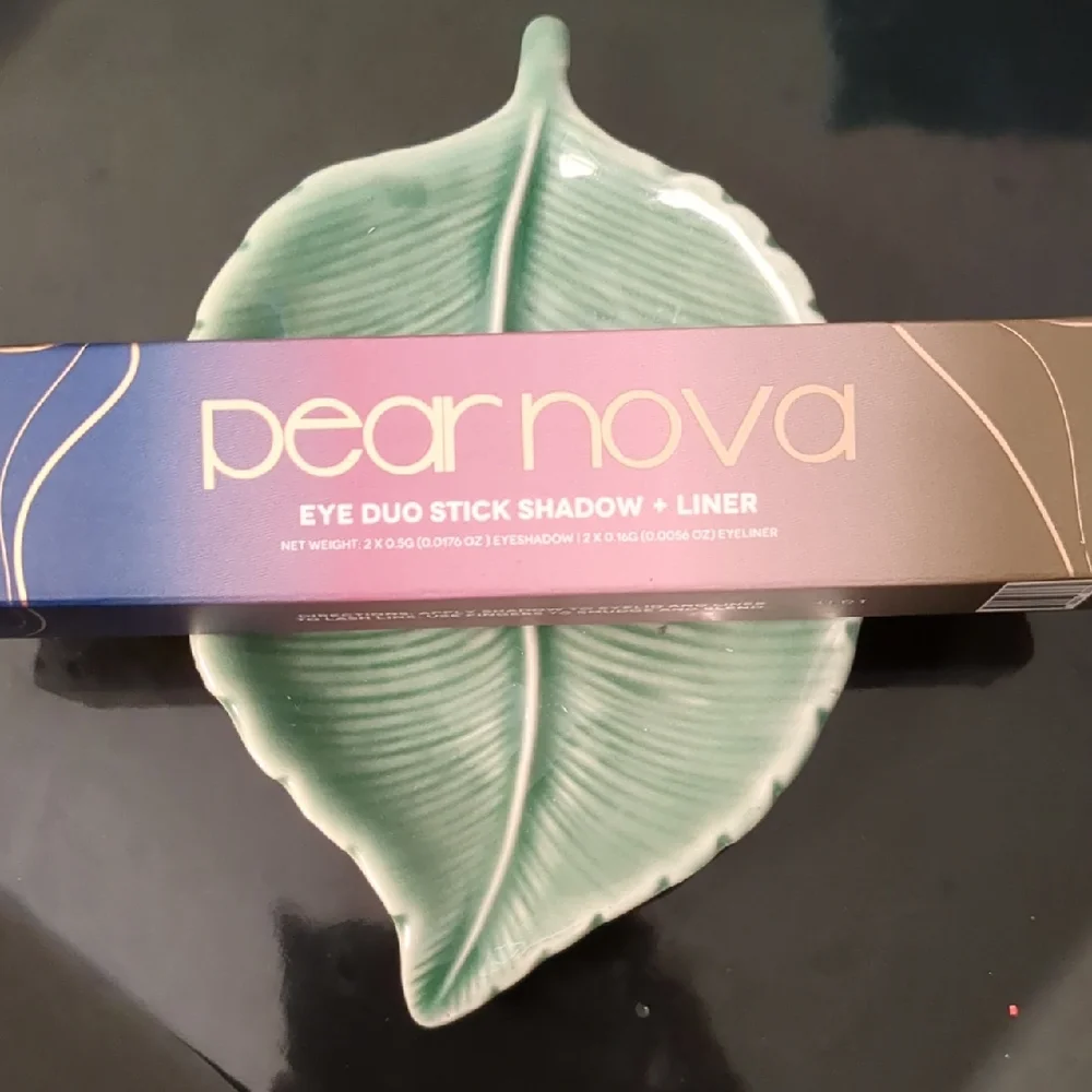 Eye Duo Stick Shadow + Liner